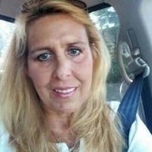 Meet your Posher, Claudia